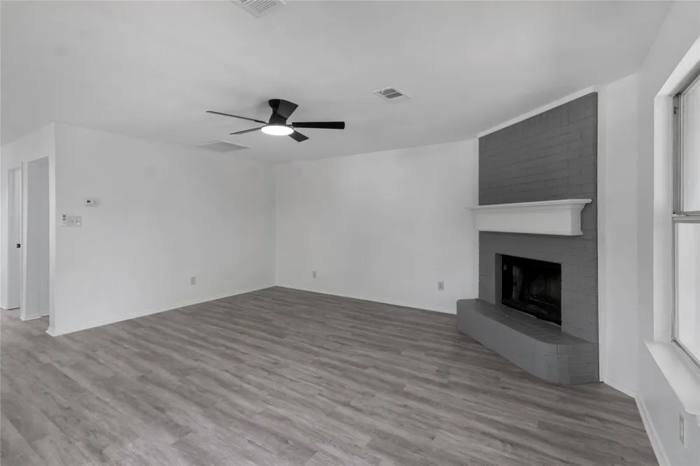 408 Centennial Place Crowley, TX 76036