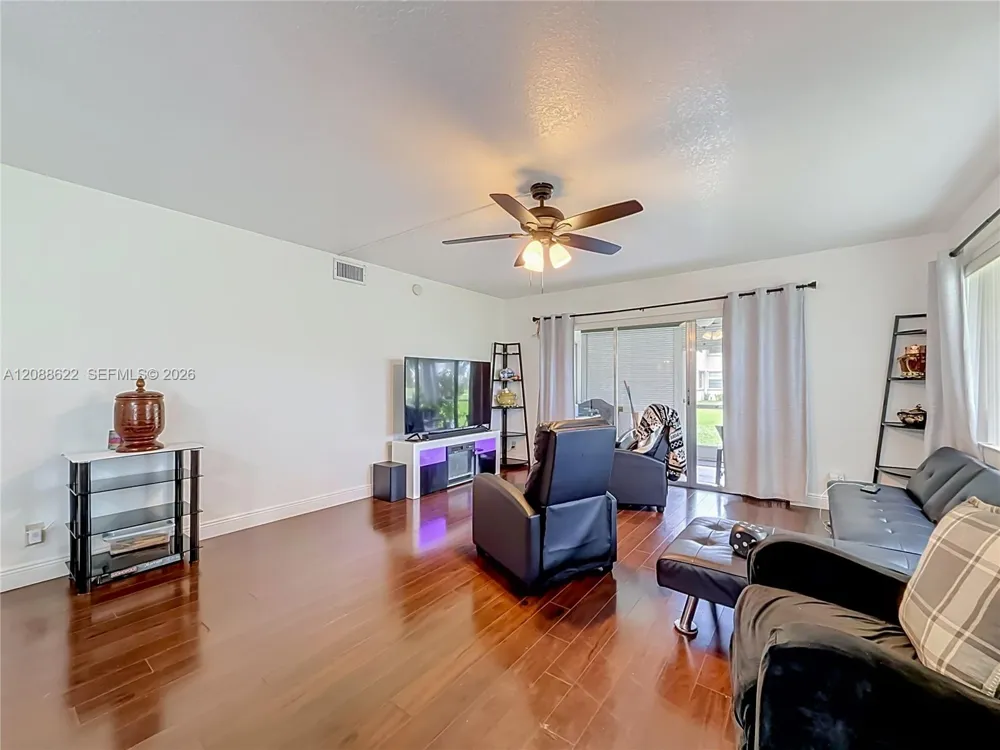 8740 Azalea Ct #102 Tamarac, FL 33321