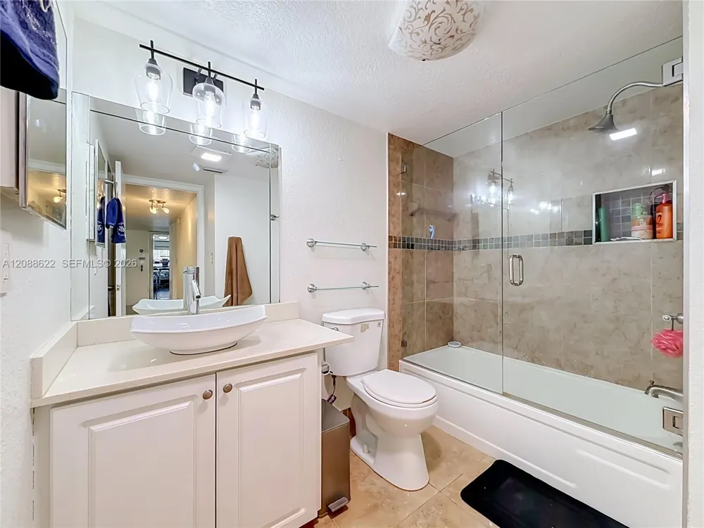 8740 Azalea Ct #102 Tamarac, FL 33321