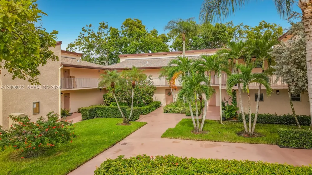 8740 Azalea Ct #102 Tamarac, FL 33321