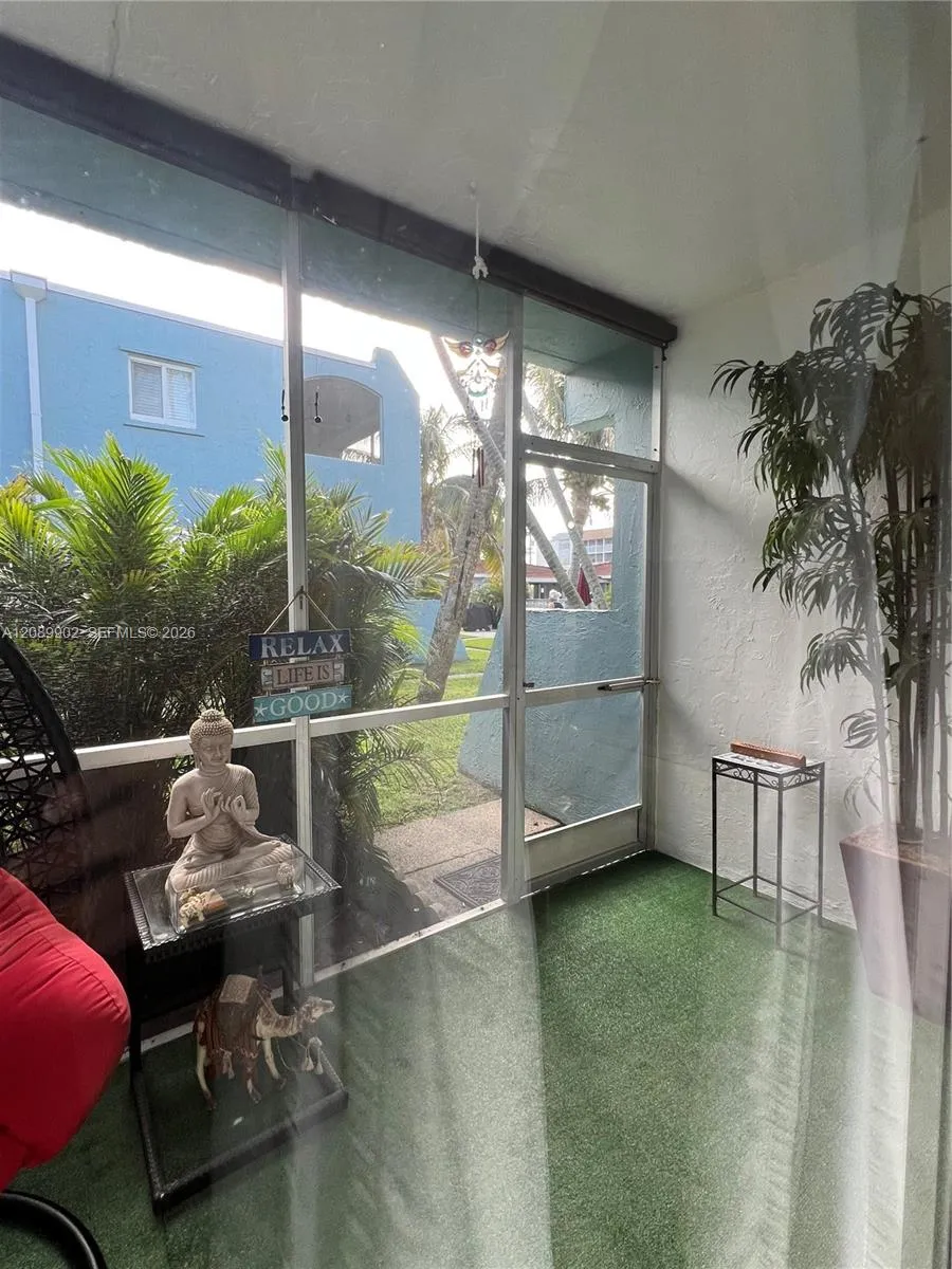 1432 S Lakeside Dr #5 Lake Worth, FL 33460