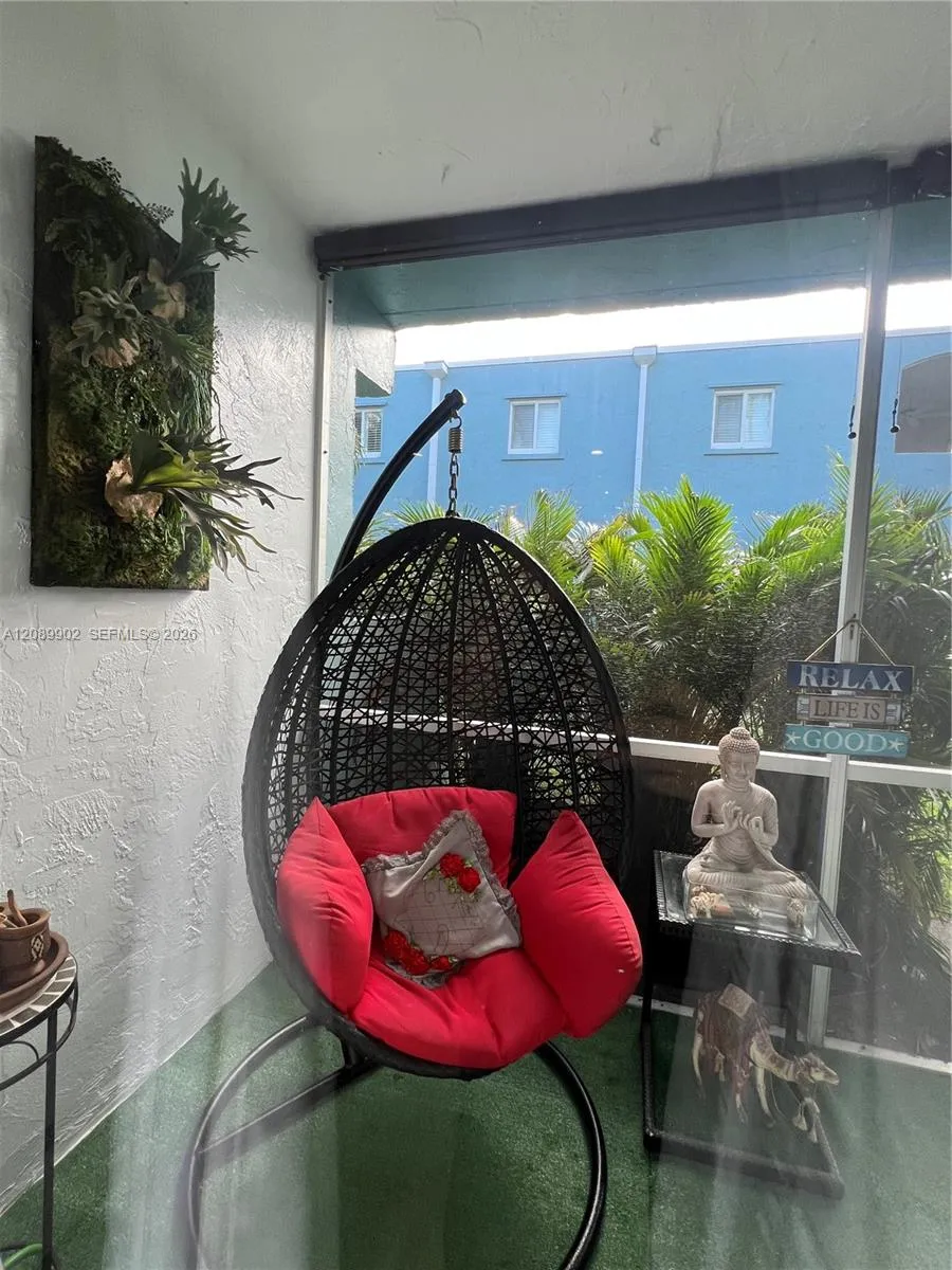 1432 S Lakeside Dr #5 Lake Worth, FL 33460
