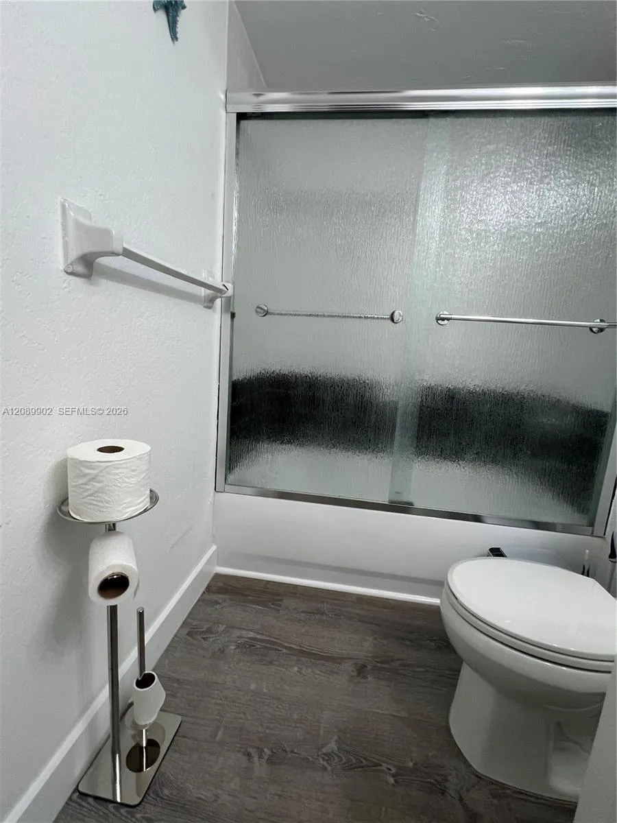 1432 S Lakeside Dr #5 Lake Worth, FL 33460