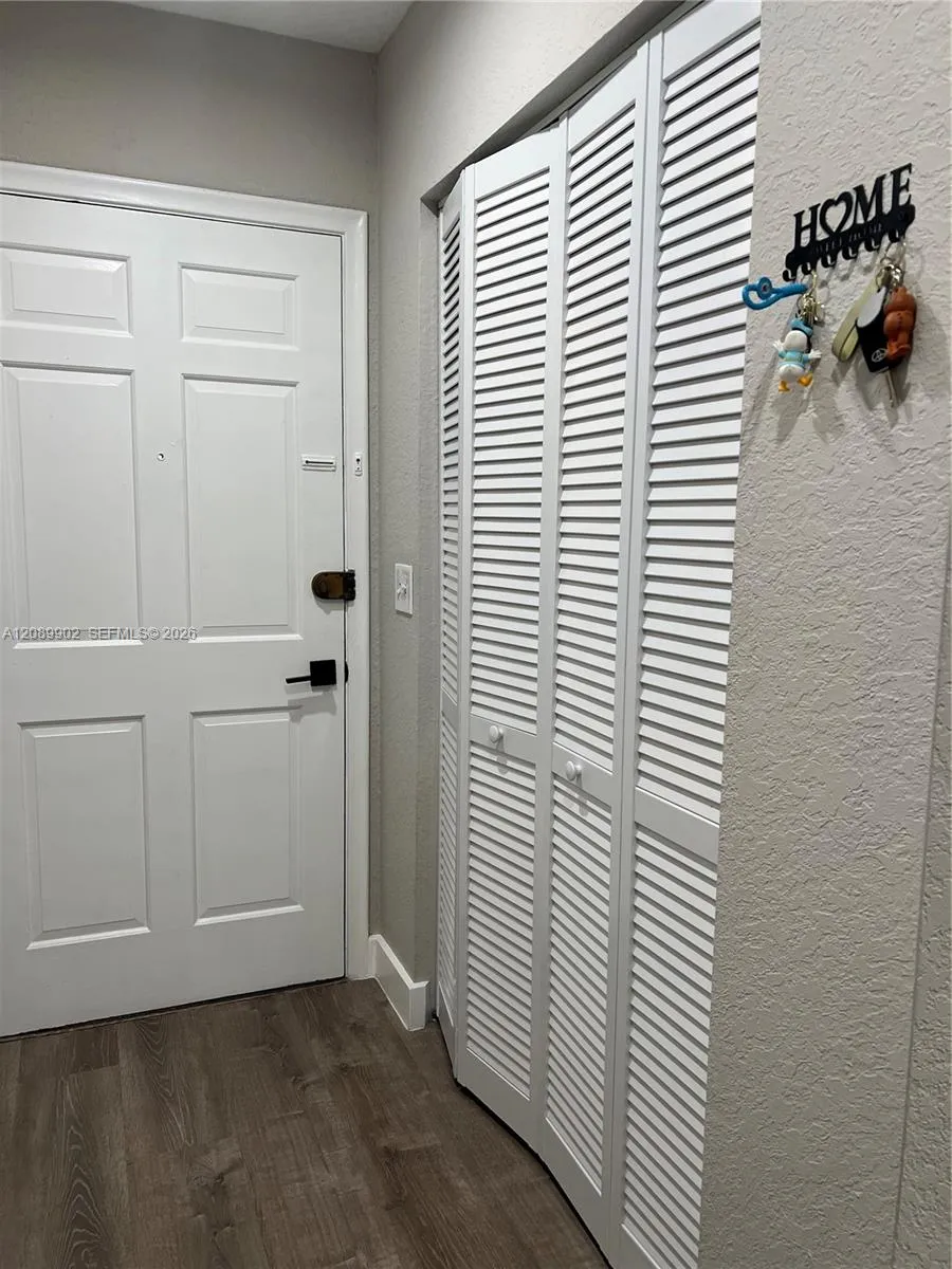 1432 S Lakeside Dr #5 Lake Worth, FL 33460