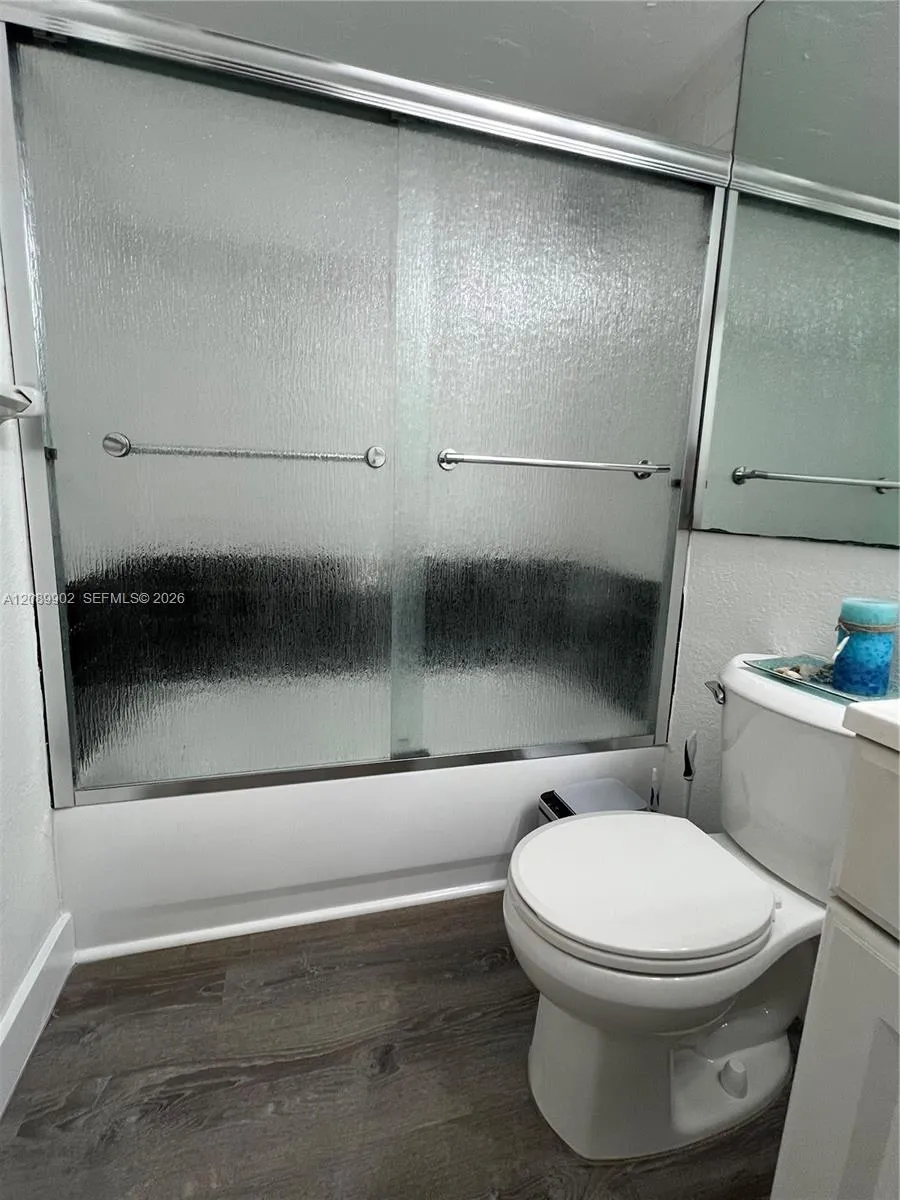 1432 S Lakeside Dr #5 Lake Worth, FL 33460