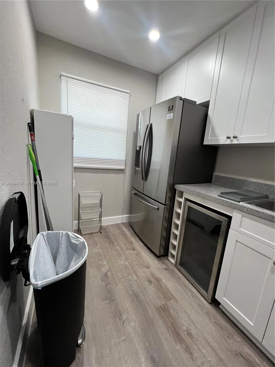 1432 S Lakeside Dr #5 Lake Worth, FL 33460