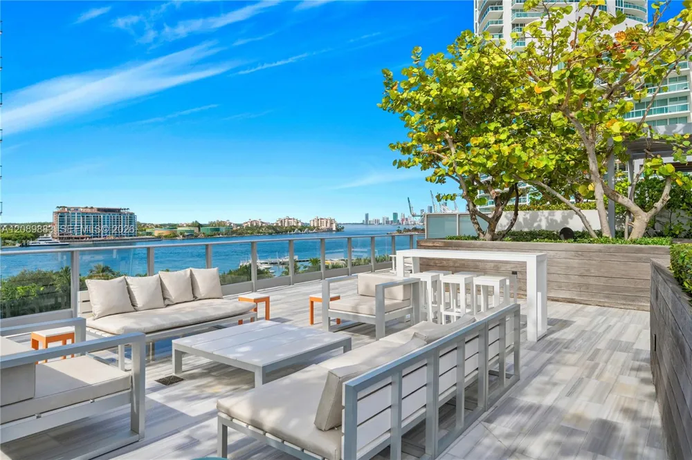 801 S Pointe Dr #602 Miami Beach, FL 33139