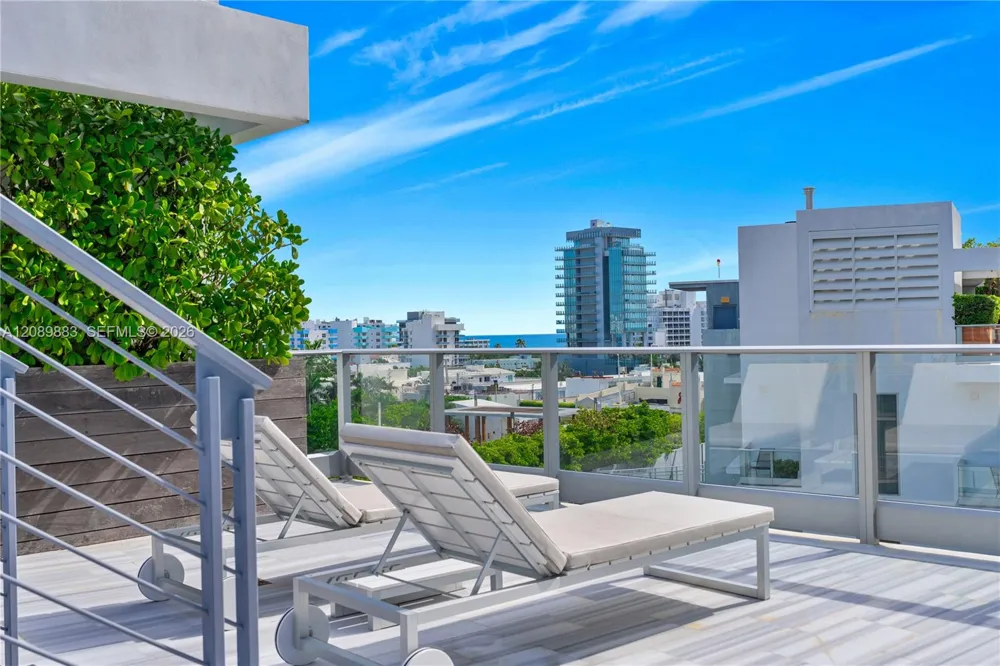 801 S Pointe Dr #602 Miami Beach, FL 33139