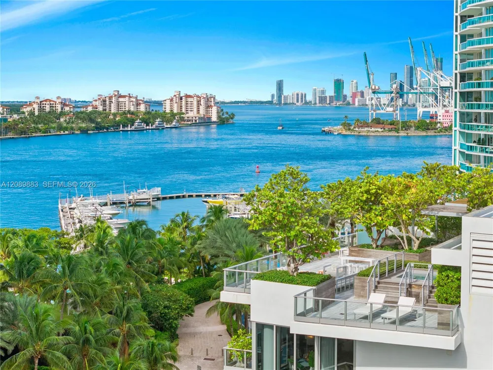 801 S Pointe Dr #602 Miami Beach, FL 33139