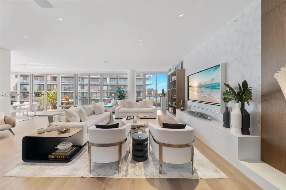 801 S Pointe Dr #602 Miami Beach, FL 33139
