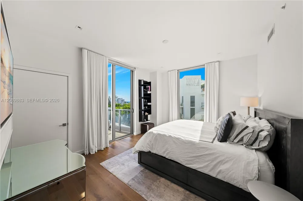 801 S Pointe Dr #602 Miami Beach, FL 33139