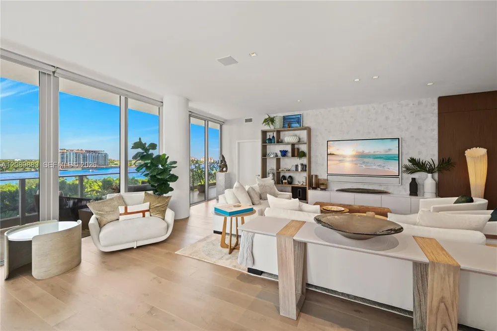 801 S Pointe Dr #602 Miami Beach, FL 33139