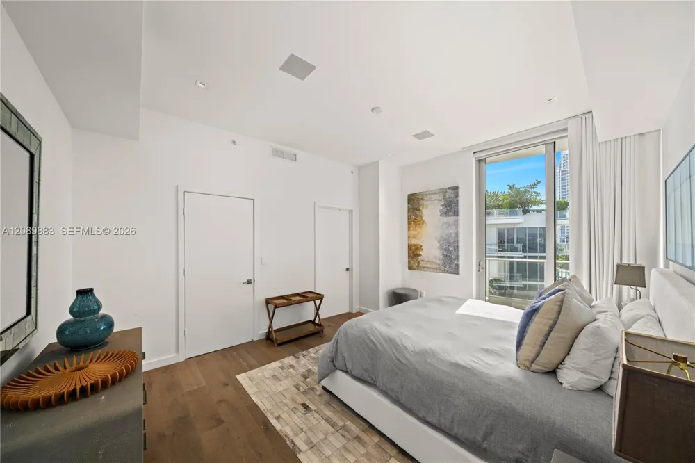 801 S Pointe Dr #602 Miami Beach, FL 33139