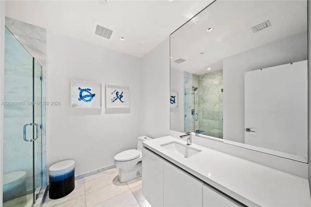 801 S Pointe Dr #602 Miami Beach, FL 33139