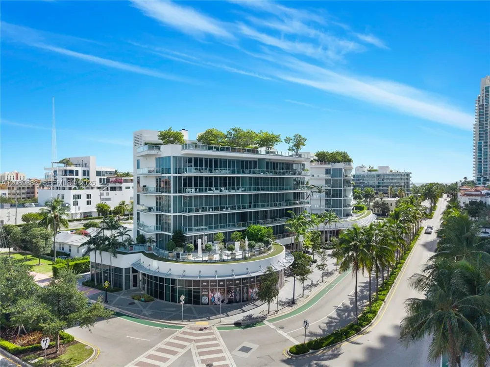 801 S Pointe Dr #602 Miami Beach, FL 33139