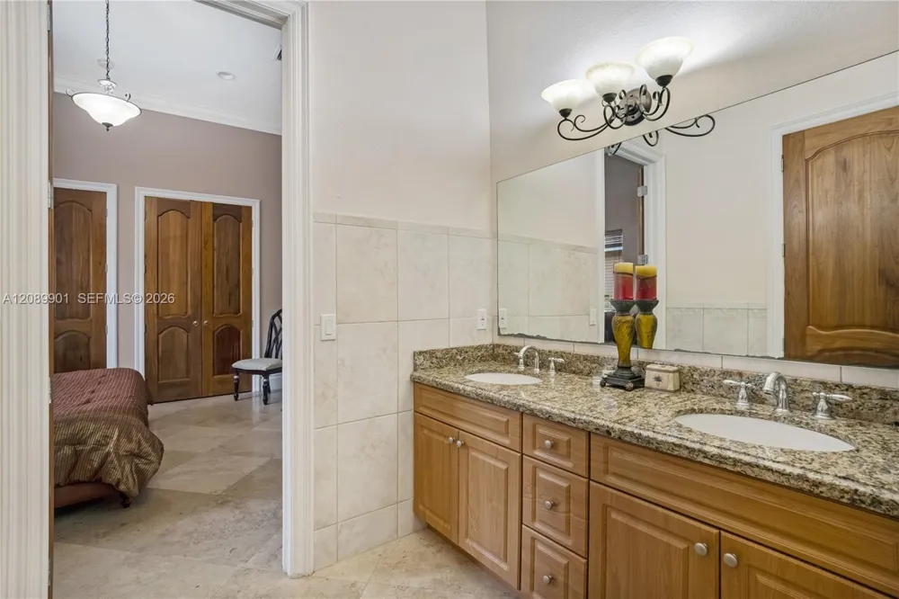 4025 SW 128th Ave Miami, FL 33175