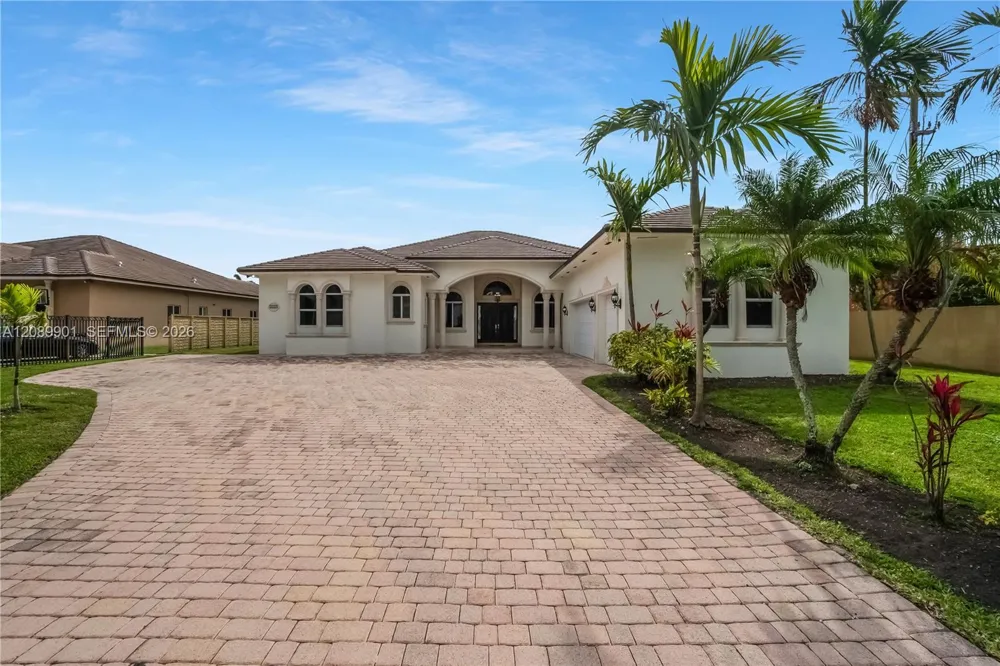 4025 SW 128th Ave Miami, FL 33175