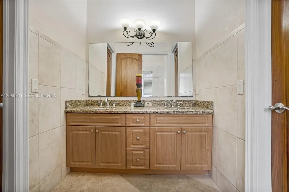 4025 SW 128th Ave Miami, FL 33175