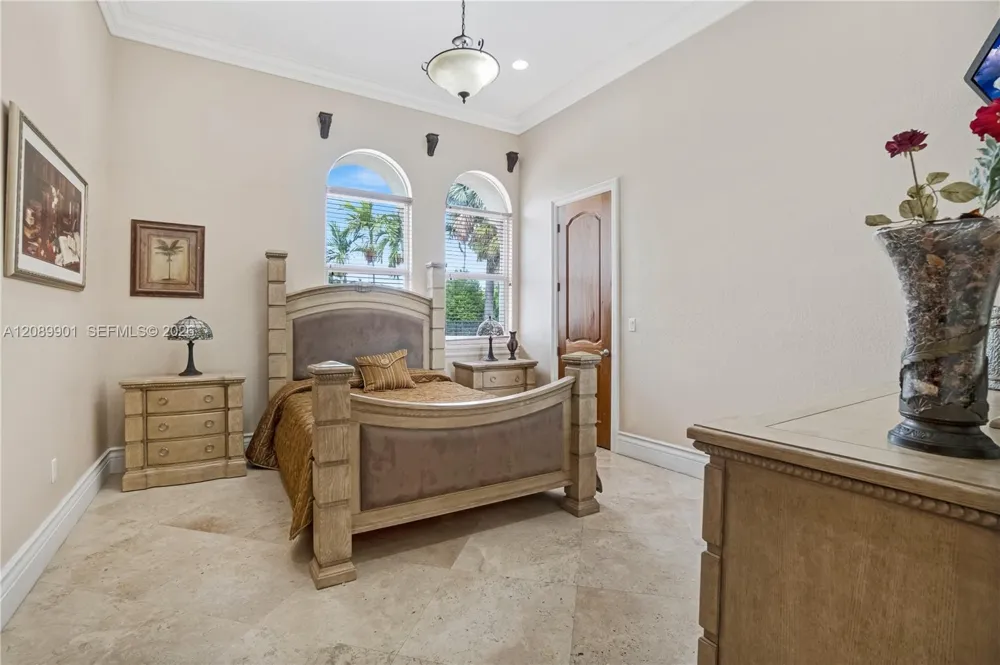 4025 SW 128th Ave Miami, FL 33175