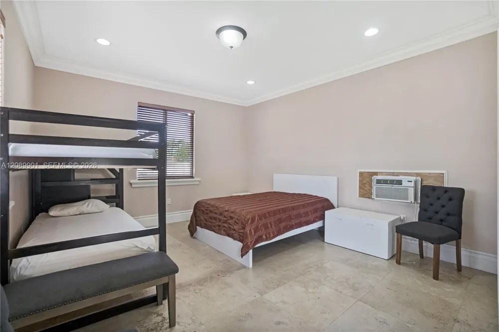 4025 SW 128th Ave Miami, FL 33175