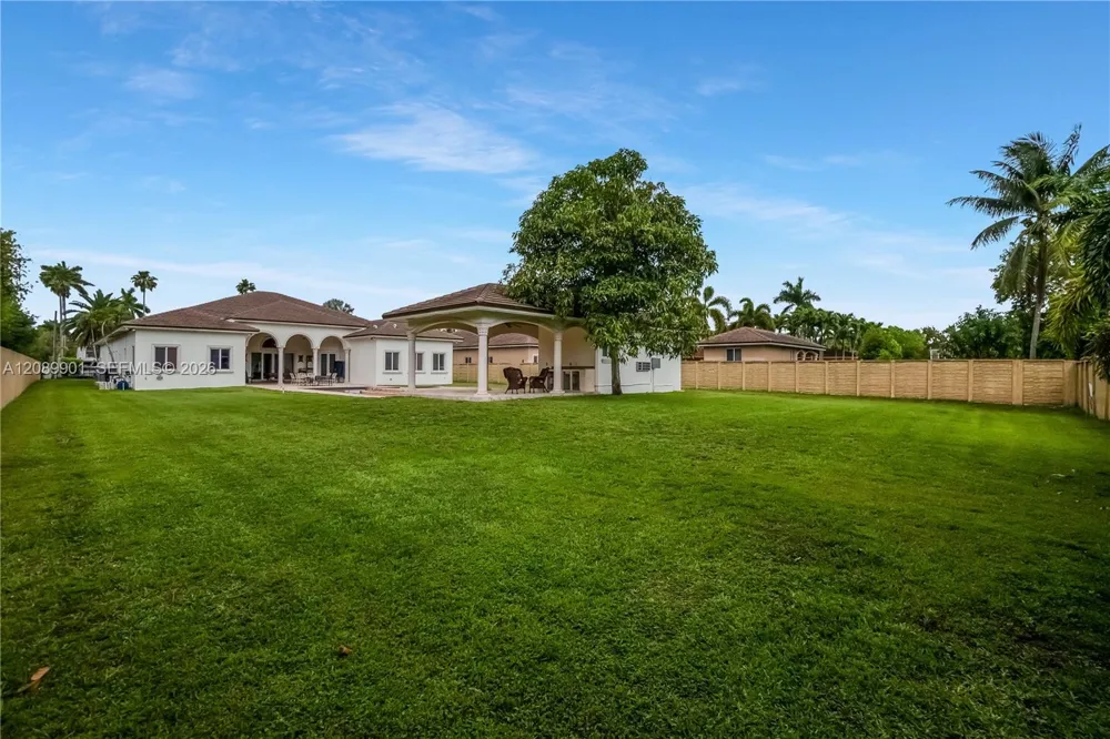 4025 SW 128th Ave Miami, FL 33175