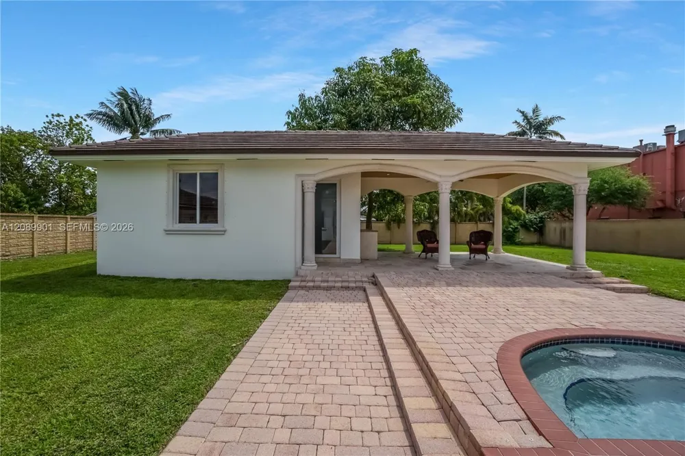 4025 SW 128th Ave Miami, FL 33175