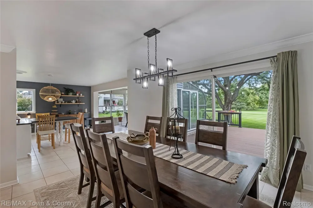 7492 River Road Flushing Charter Township, MI 48433