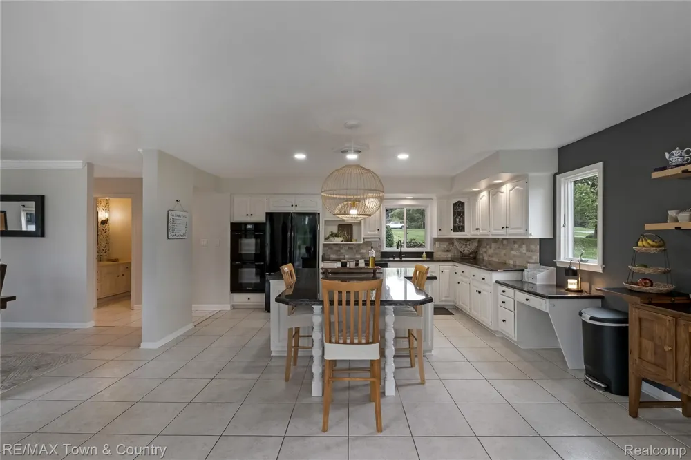 7492 River Road Flushing Charter Township, MI 48433