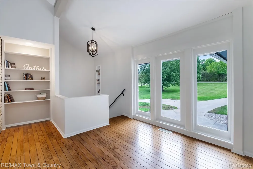 7492 River Road Flushing Charter Township, MI 48433
