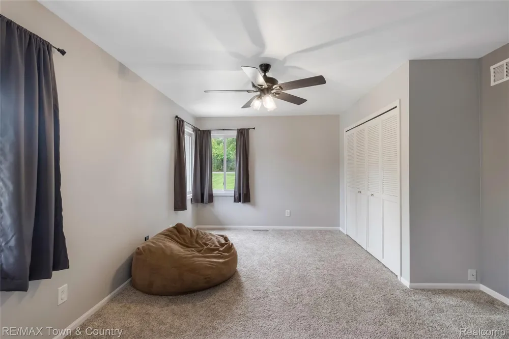 7492 River Road Flushing Charter Township, MI 48433