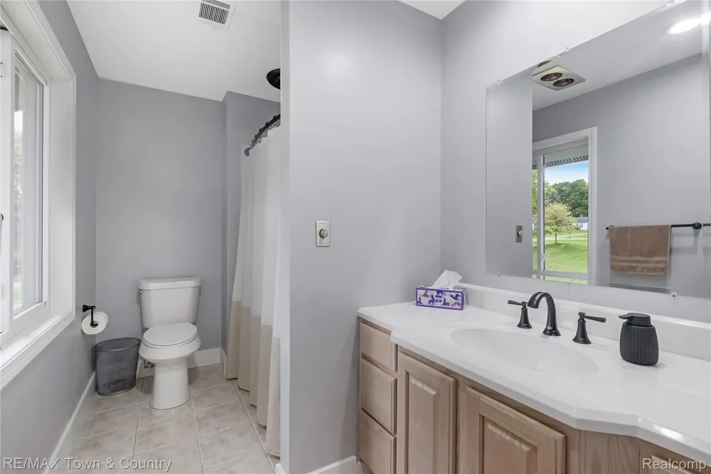 7492 River Road Flushing Charter Township, MI 48433