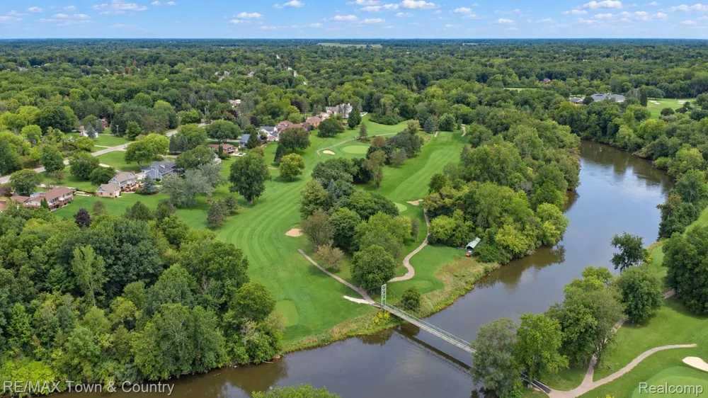 7492 River Road Flushing Charter Township, MI 48433