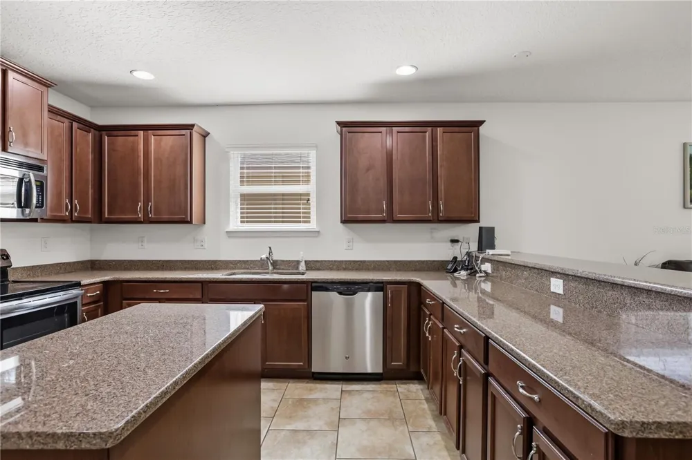 3637 BLACK DOG COURT Tavares, FL 32778
