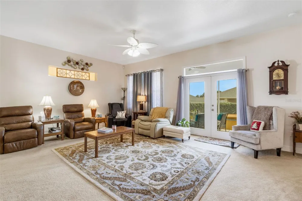 2617 HICKORY VIEW LOOP Lakeland, FL 33813