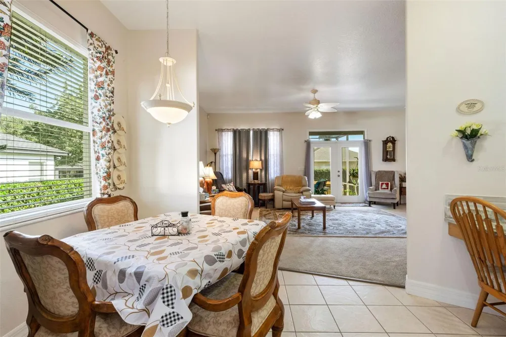 2617 HICKORY VIEW LOOP Lakeland, FL 33813