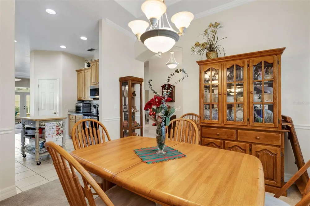 2617 HICKORY VIEW LOOP Lakeland, FL 33813