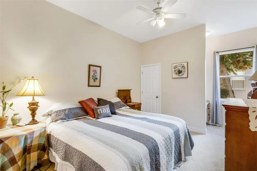 2617 HICKORY VIEW LOOP Lakeland, FL 33813