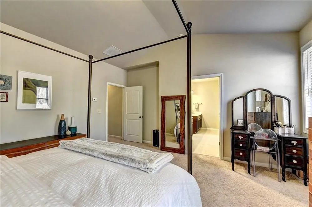 2245 Black Pebble Circle Buford, GA 30519