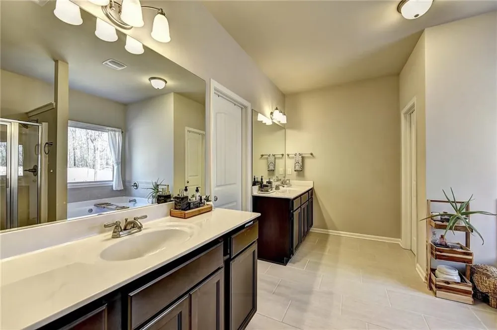2245 Black Pebble Circle Buford, GA 30519