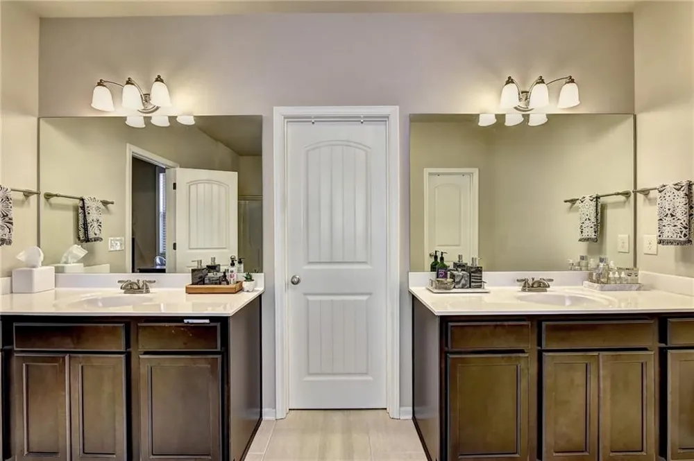 2245 Black Pebble Circle Buford, GA 30519