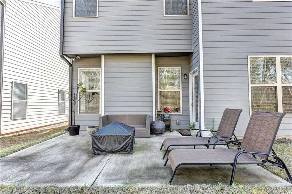 2245 Black Pebble Circle Buford, GA 30519