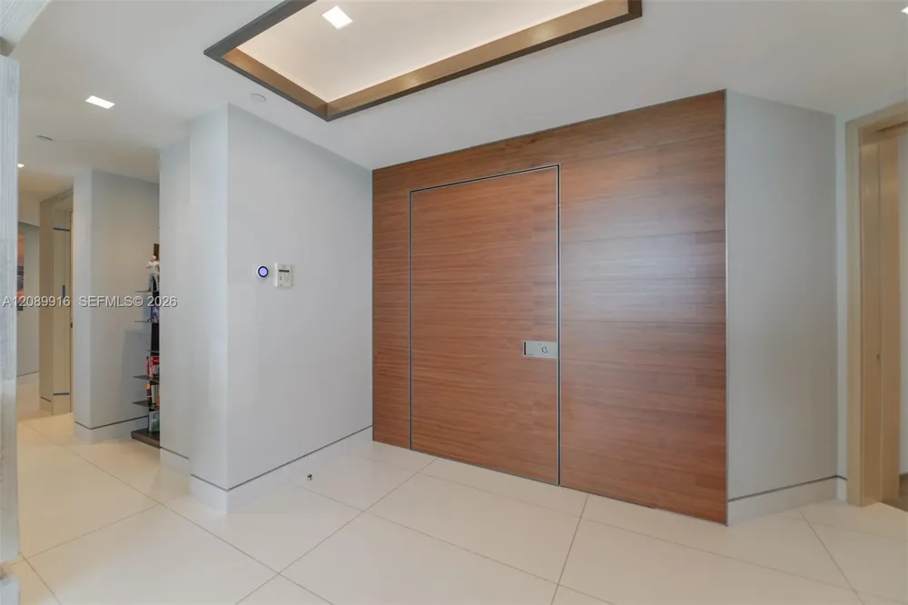 16047 Collins Ave #3204 Sunny Isles Beach, FL 33160