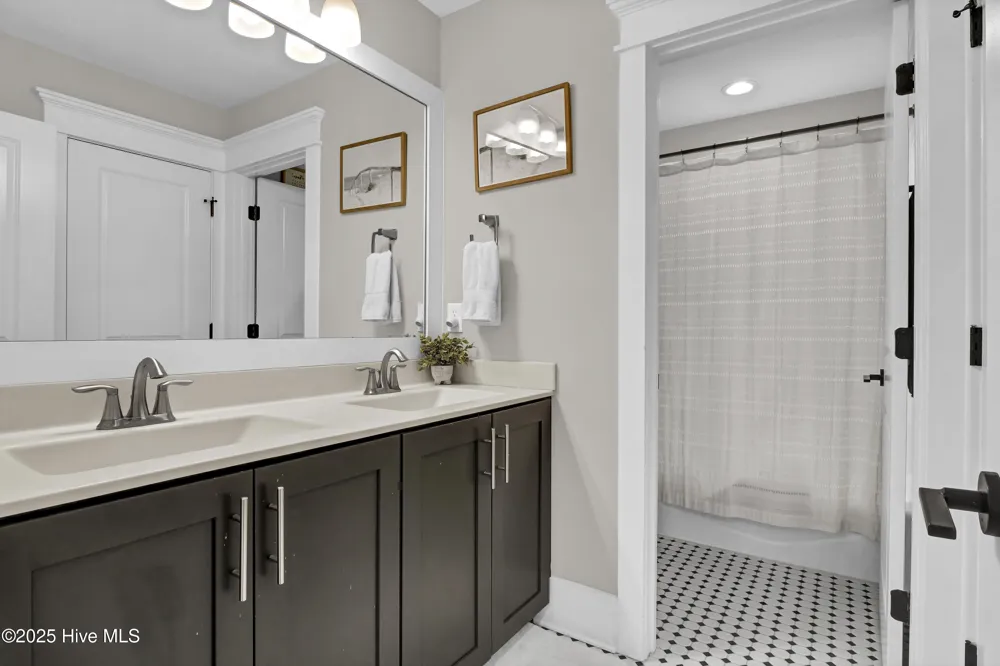837 Bedminister Lane Wilmington, NC 28405