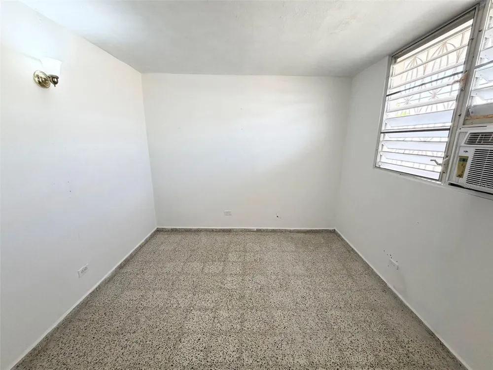 DIEGO SALCEDO ST. FAIRVIEW DEV. #1873 San Juan, PR 00926