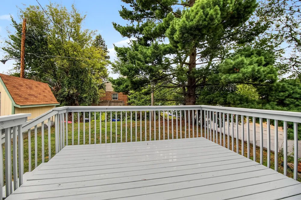 1662 Minnehaha Avenue E Saint Paul, MN 55106