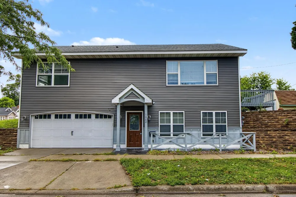 1662 Minnehaha Avenue E Saint Paul, MN 55106