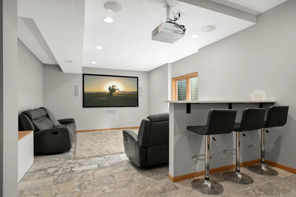 20511 Islandview Circle Lakeville, MN 55044
