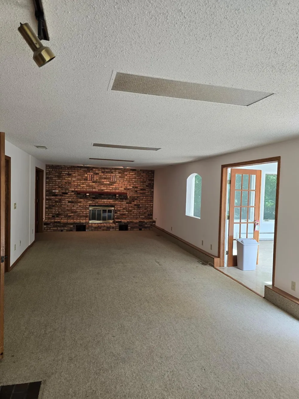 8213 Pleasant View Court Mounds View, MN 55112