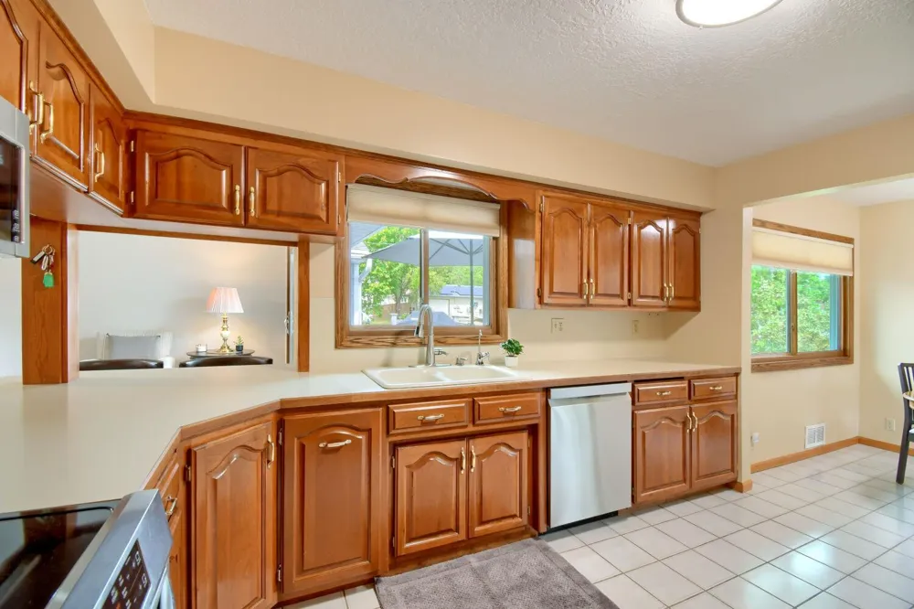 227 Dawn Avenue Shoreview, MN 55126