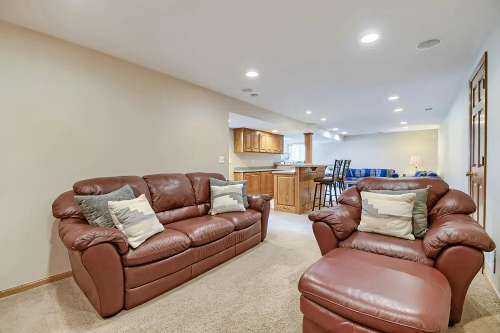 227 Dawn Avenue Shoreview, MN 55126